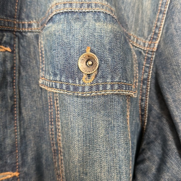 Brand New (with tags) Tommy Hilfiger XL jean jacket - Picture 5 of 5